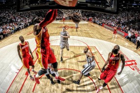 开云网站-欧冠半决赛对阵出炉，八强逐鹿欧洲巅峰，欧冠半决赛比赛结果