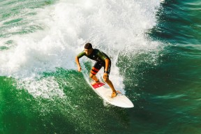 kaiyun开云·官方网站-博卡青年禁区内配合不足，博卡青年 竞技